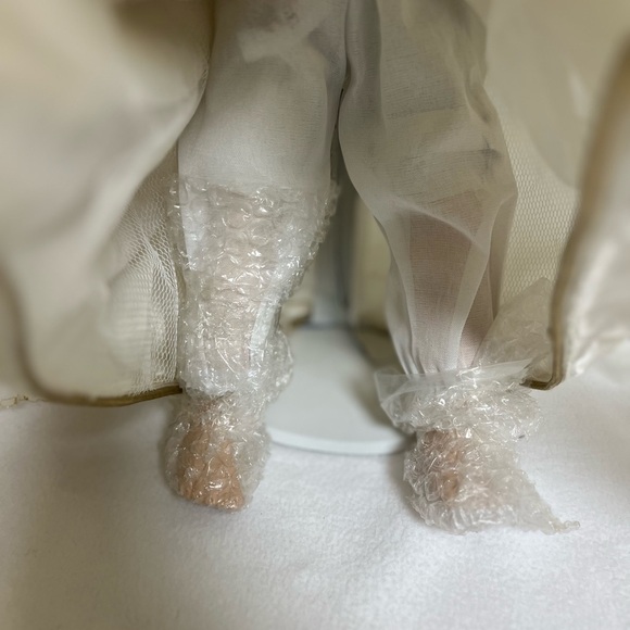 Top Source Gift of Time Vintage Collectable Porcelain Angel Doll Alexandra - Picture 8 of 16